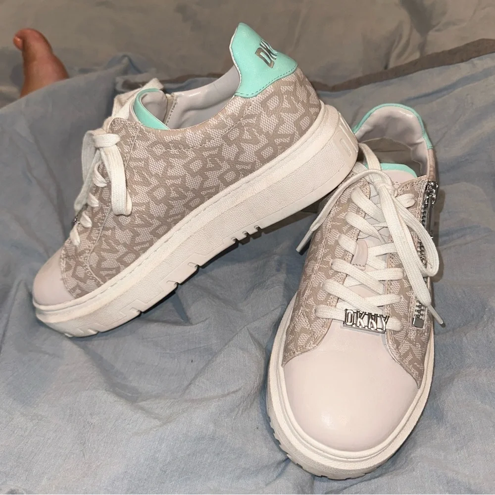 🩵y2k✨Chunky sneakers Tiffany blue teal sneakers monogram y2k logo platforms